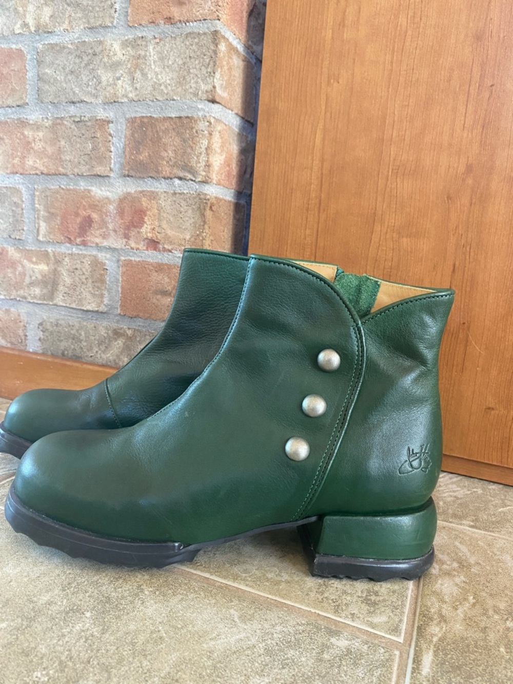 John Fluevog Green Leather Ankle Boots – – Size 10.5
